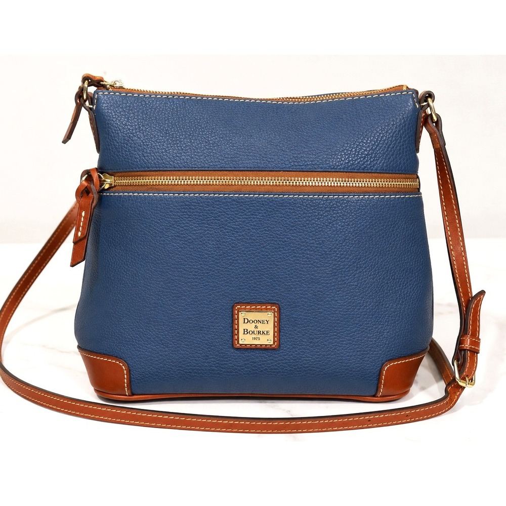 Dooney & Bourke Blue Pebble Grain Leather British Tan Trim Crossbody Preppy USA